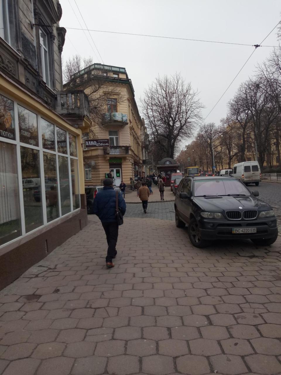 לבוב Apartments Постійне Електропостачання Stepana Bandery Street 37-2 מראה חיצוני תמונה